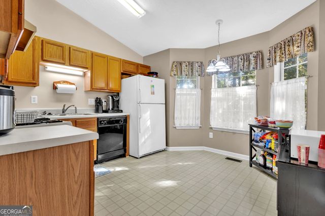 7350 Earls Court, Douglasville, GA 30134