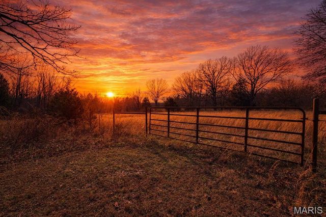 353 County Road 2400, Salem, MO 65560