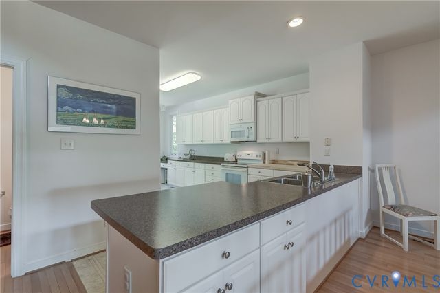 7902 Johnson Rd, North Dinwiddie, VA 23805