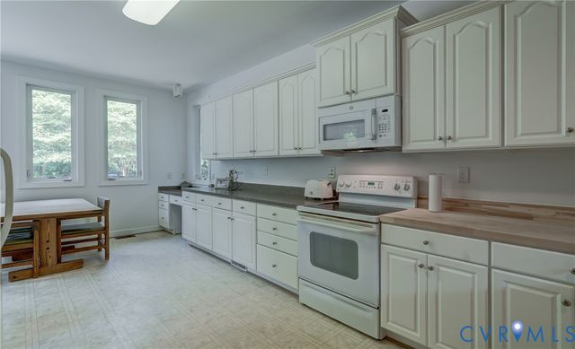 7902 Johnson Rd, North Dinwiddie, VA 23805