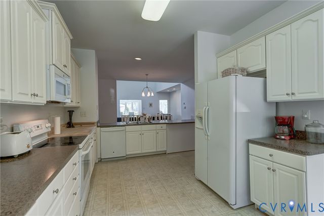 7902 Johnson Rd, North Dinwiddie, VA 23805