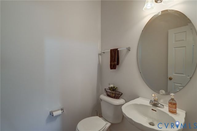 7902 Johnson Rd, North Dinwiddie, VA 23805