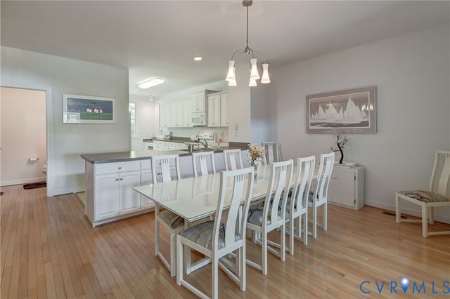7902 Johnson Rd, North Dinwiddie, VA 23805