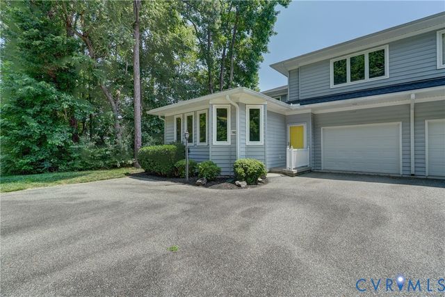 7902 Johnson Rd, North Dinwiddie, VA 23805
