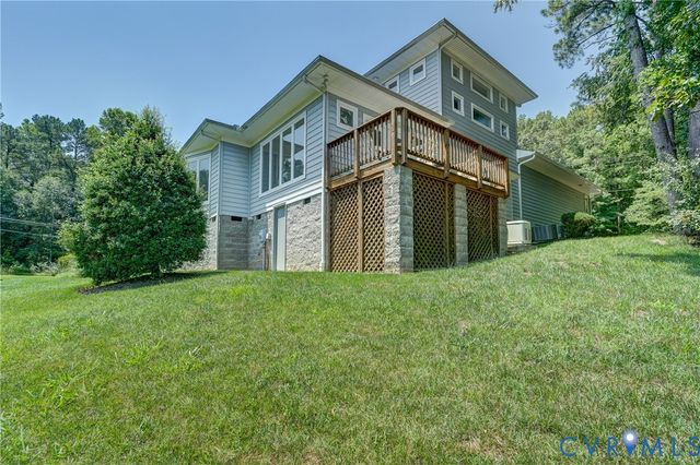 7902 Johnson Rd, North Dinwiddie, VA 23805