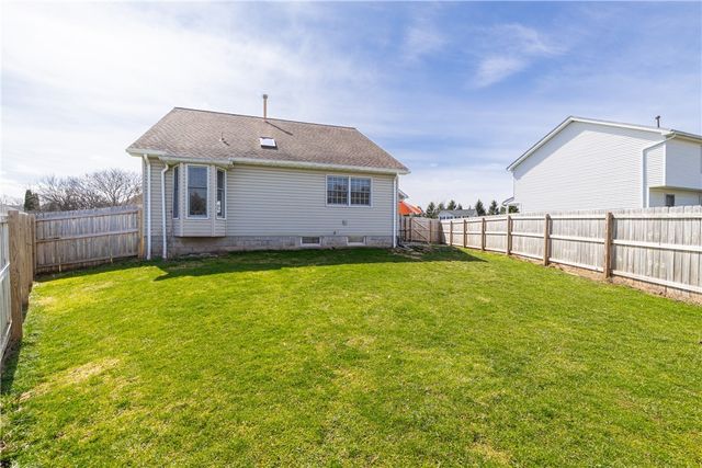 120 Delaina Rose Circle, Clarkson, NY 14420