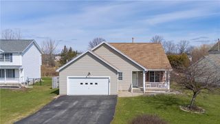 120 Delaina Rose Circle, Clarkson, NY 14420