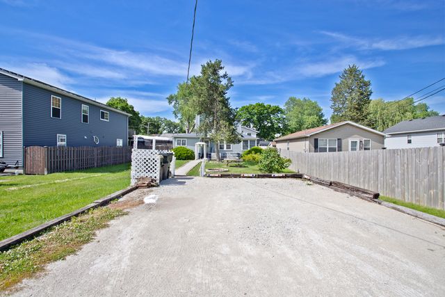 26094 W Ingleside Avenue, Ingleside, IL 60041