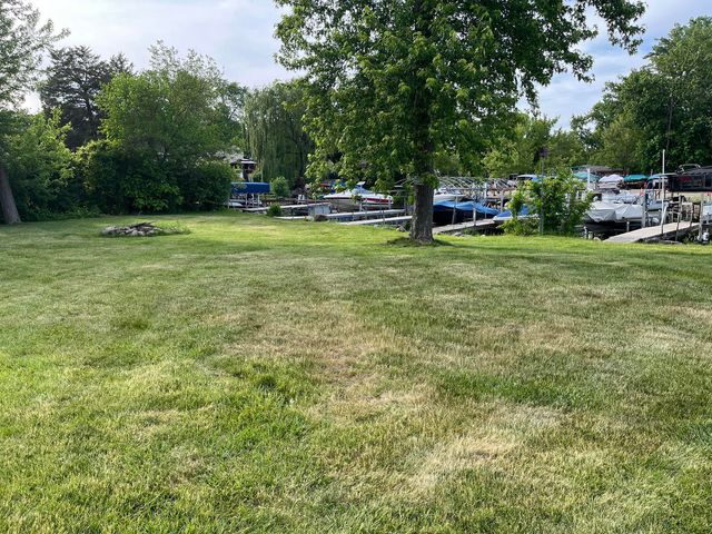 26094 W Ingleside Avenue, Ingleside, IL 60041