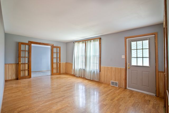 26094 W Ingleside Avenue, Ingleside, IL 60041