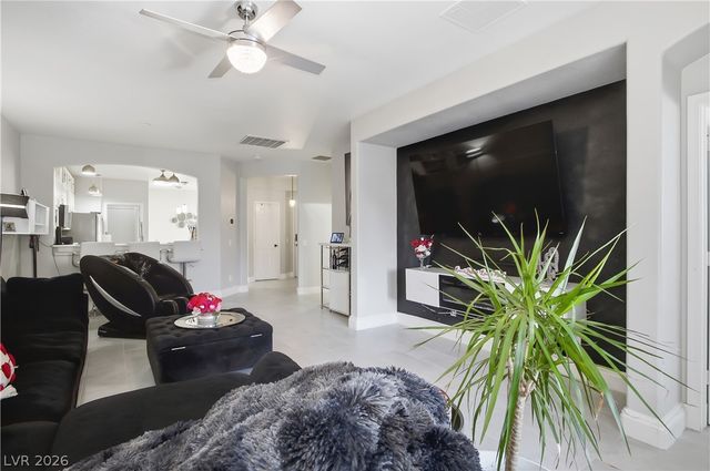 8648 Deering Bay Drive, Las Vegas, NV 89131