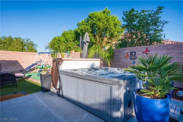 8648 Deering Bay Drive, Las Vegas, NV 89131