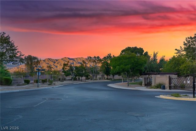 8648 Deering Bay Drive, Las Vegas, NV 89131