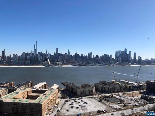 5701 Kennedy Boulevard 14 L, West New York, NJ 07093