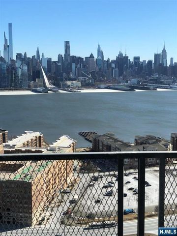 5701 Kennedy Boulevard 14 L, West New York, NJ 07093