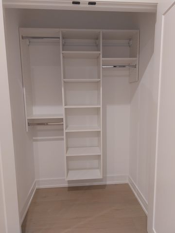 4625 S Michigan Avenue 1, Chicago, IL 60653