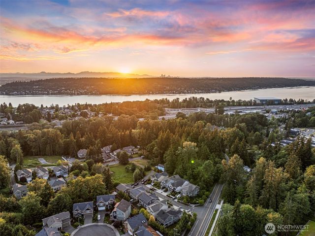 3766 Monterey Court NE, Renton, WA 98056