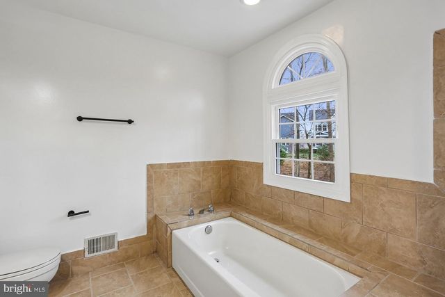 12206 MCDONALD CHAPEL DR, Gaithersburg, MD 20878