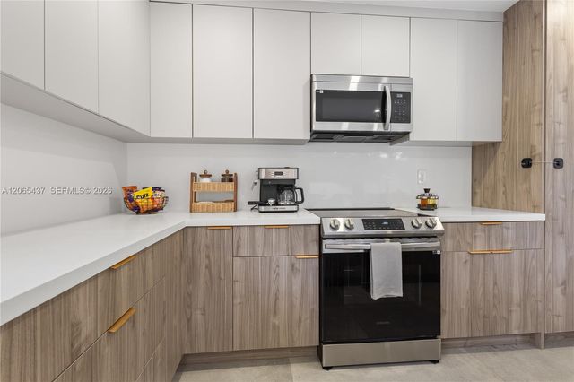 1042 NW 13th Street, Fort Lauderdale, FL 33311