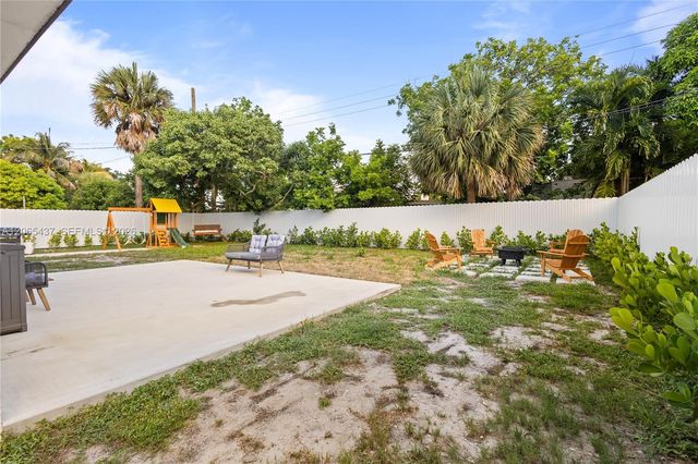 1042 NW 13th Street, Fort Lauderdale, FL 33311