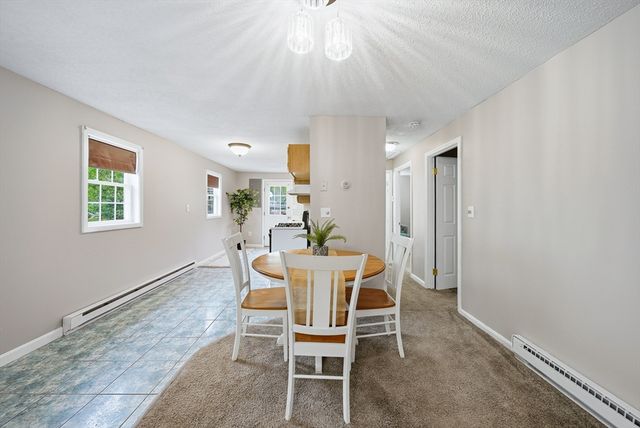 4 Bunker Hill Rd, Leicester, MA 01524