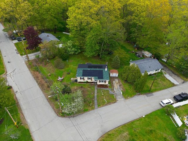 4 Bunker Hill Rd, Leicester, MA 01524