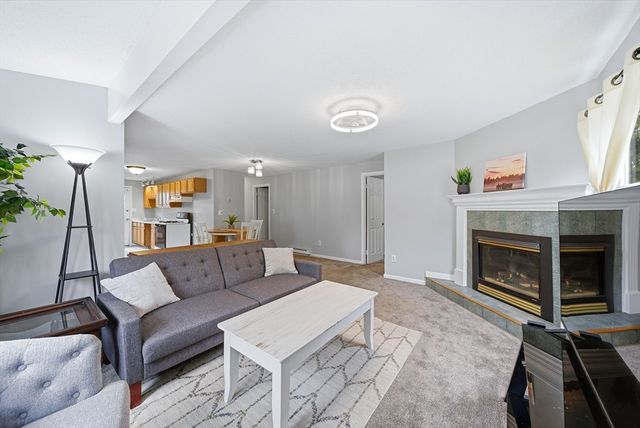 4 Bunker Hill Rd, Leicester, MA 01524