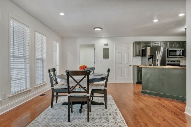 2044 Old Blacktop Road, Mc Ewen, TN 37101