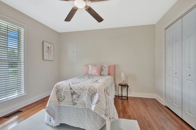 2044 Old Blacktop Road, Mc Ewen, TN 37101