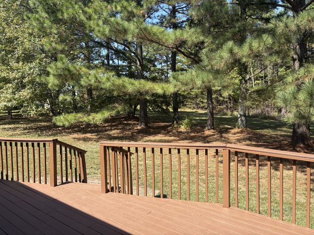 2044 Old Blacktop Road, Mc Ewen, TN 37101