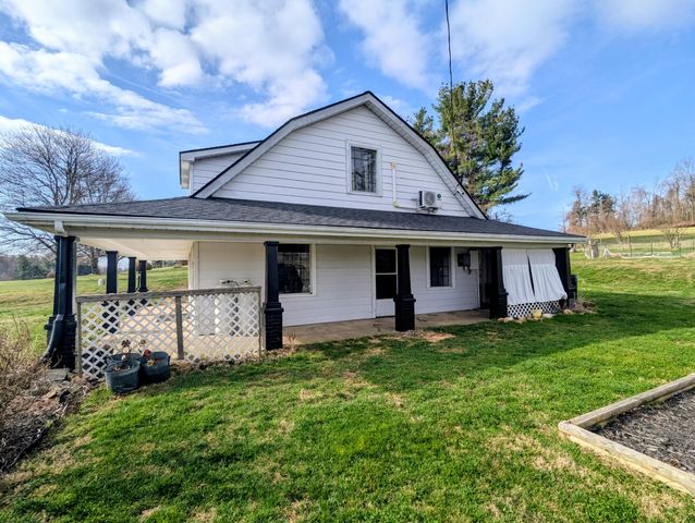 7959 Floyd HWY, Copper Hill, VA 24079