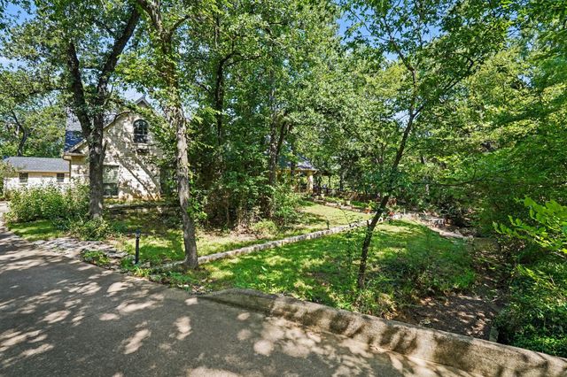 126 Willow Creek Circle, Mansfield, TX 76063