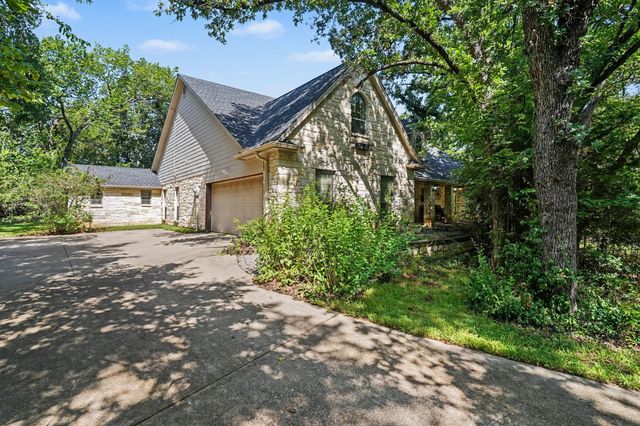 126 Willow Creek Circle, Mansfield, TX 76063
