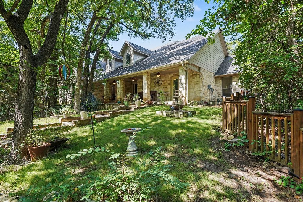126 Willow Creek Circle, Mansfield, TX 76063