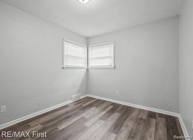 87 E PLEASANT Street, River Rouge, MI 48218