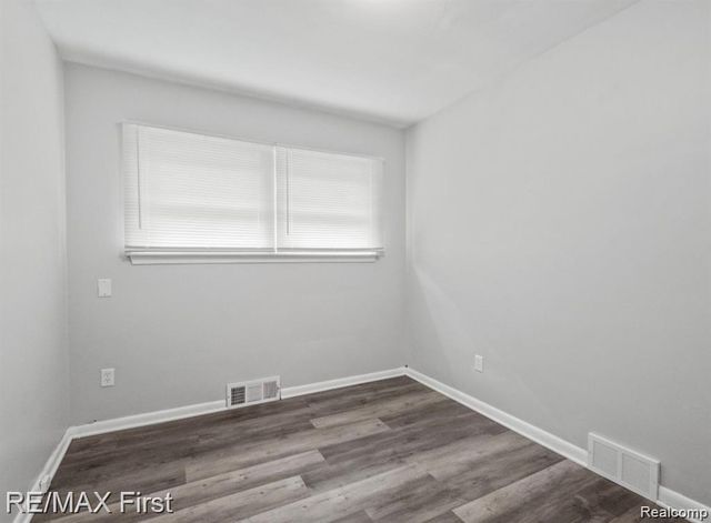 87 E PLEASANT Street, River Rouge, MI 48218