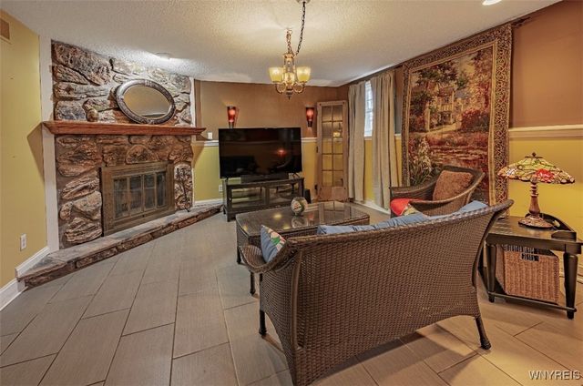 11 Alanview Drive, Lockport City, NY 14094