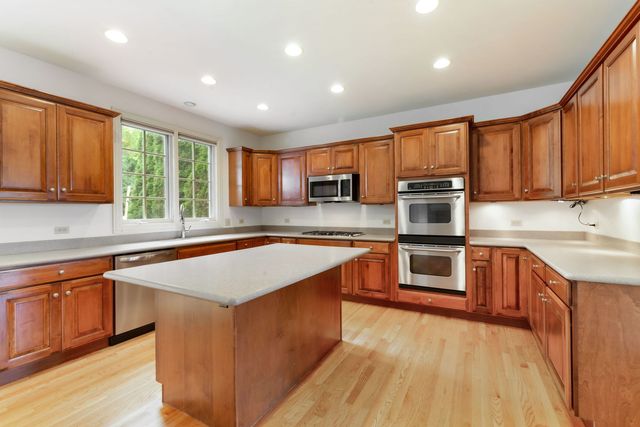1413 Seaton Street, Elburn, IL 60119