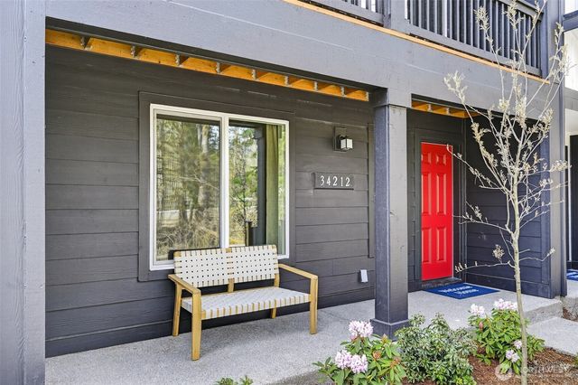 34168 Pinnacle Peak Avenue SE, Black Diamond, WA 98010