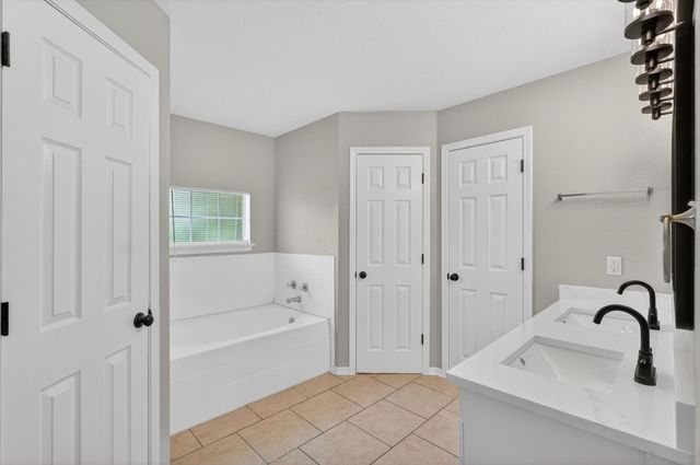 1250 Nancy Lane, Lancaster, TX 75134