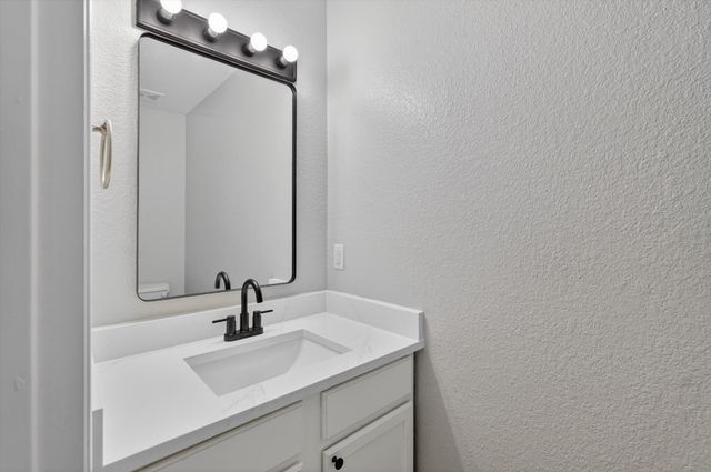 1250 Nancy Lane, Lancaster, TX 75134