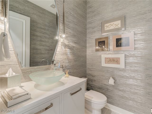 16770 Captiva DR, Captiva, FL 33924