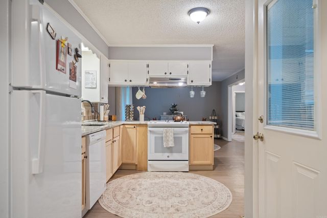 2300 Hobson Avenue, Hot Springs, AR 71913