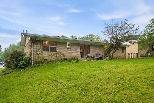 2300 Hobson Avenue, Hot Springs, AR 71913