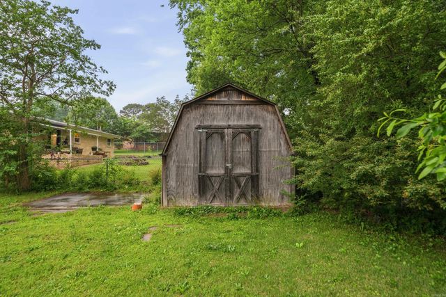 2300 Hobson Avenue, Hot Springs, AR 71913