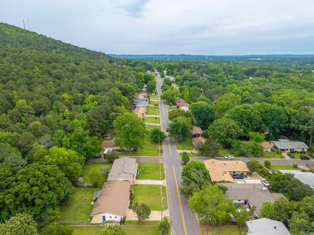 2300 Hobson Avenue, Hot Springs, AR 71913