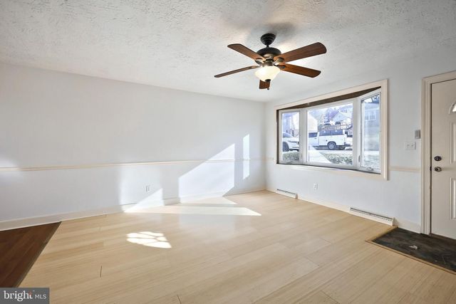 737 ATLANTIC AVE, Red Lion, PA 17356