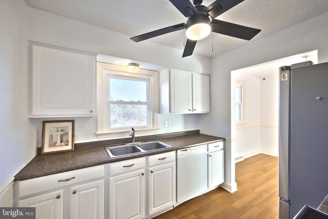 737 ATLANTIC AVE, Red Lion, PA 17356