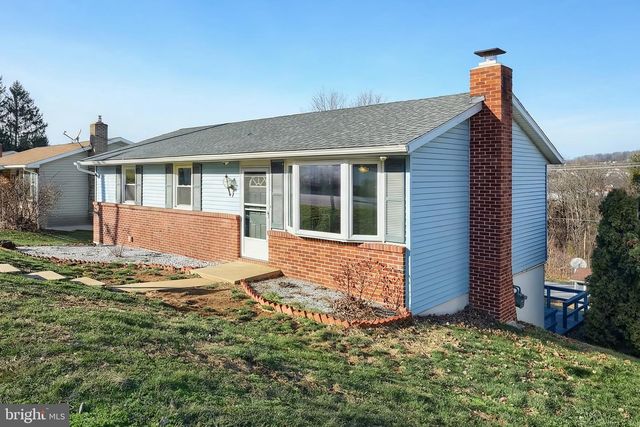 737 ATLANTIC AVE, Red Lion, PA 17356