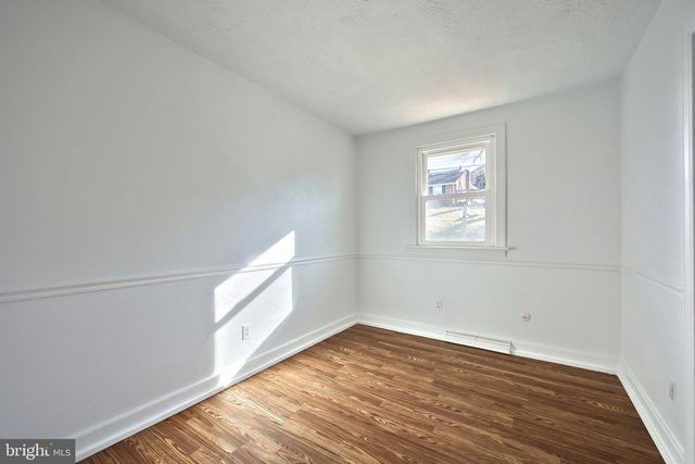 737 ATLANTIC AVE, Red Lion, PA 17356